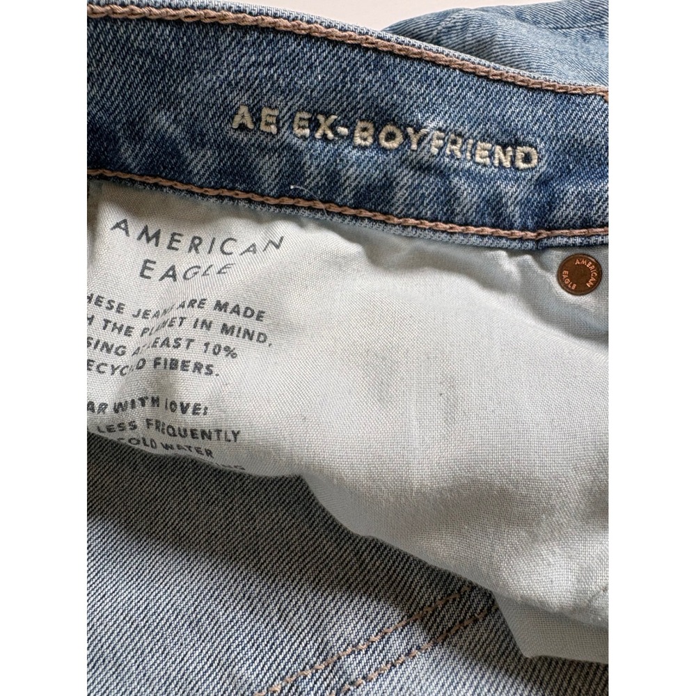 American Eagle Ex-Boyfriend Strigid Light Wash Relaxed Straight Jeans Womens 4R - Picture 6 of 16